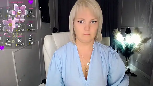 Juarnea online show from 10-20-25, 02:06