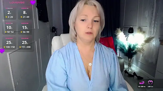 Juarnea online show from 10-31-25, 05:48