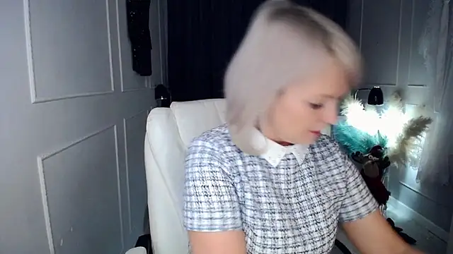 Juarnea online show from 01-18-26, 11:46