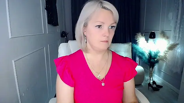 Juarnea online show from 11-14-25, 06:28