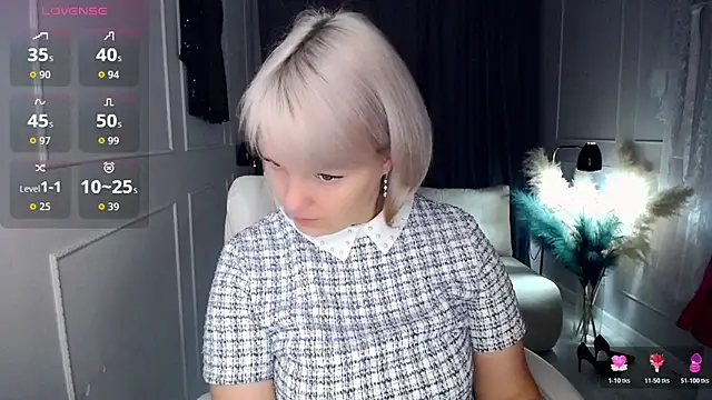 Juarnea online show from 11-18-25, 07:11