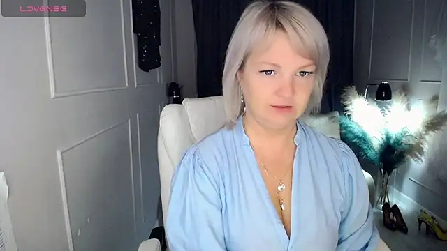 Juarnea online show from 04-08-26, 12:01