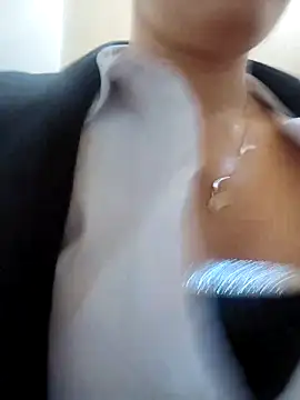 merlinaadams  online show from 10-11-25, 04:30