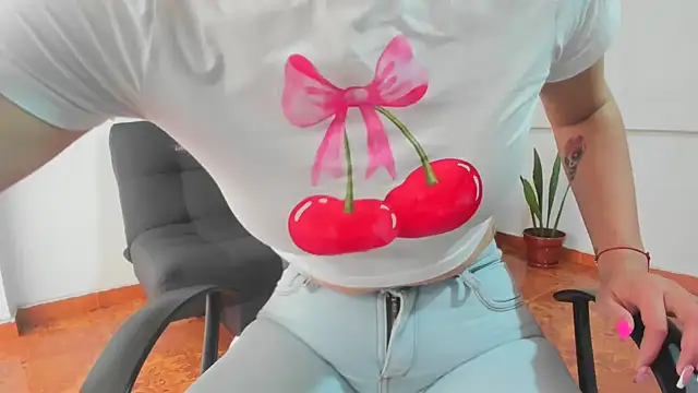 merlinaadams  online show from 09-09-25, 04:27