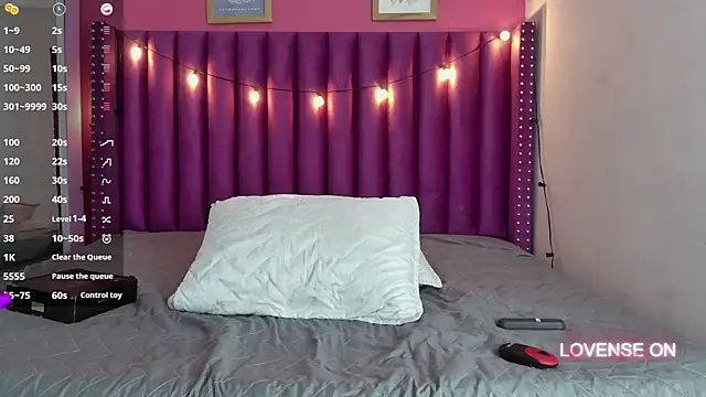 littleebonny online show from 03-10-25, 12:49