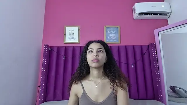 littleebonny online show from 02-10-26, 12:04