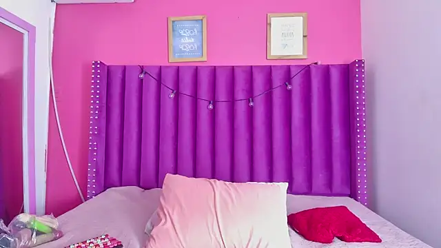 littleebonny online show from 11-19-25, 12:38