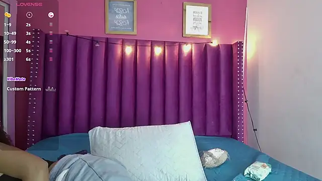 littleebonny online show from 09-26-25, 12:56