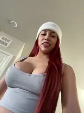Snapshot of shaarebaare chatting on 02-25-25, 10:42 shaarebaare online show from 02-25-25, 10:42
