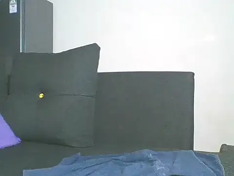 Snapshot of sweet_bigclit chatting on 03-20-26, 05:58 sweet bigclit online show from 03-20-26, 05:58