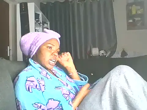 sweet bigclit online show from 11-10-25, 06:02