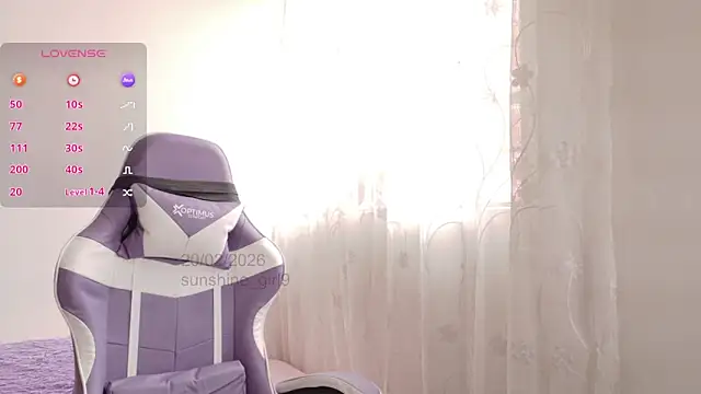 Snapshot of sunshine_girl9 chatting on 02-20-26, 05:15 sunshine girl9 online show from 02-20-26, 05:15