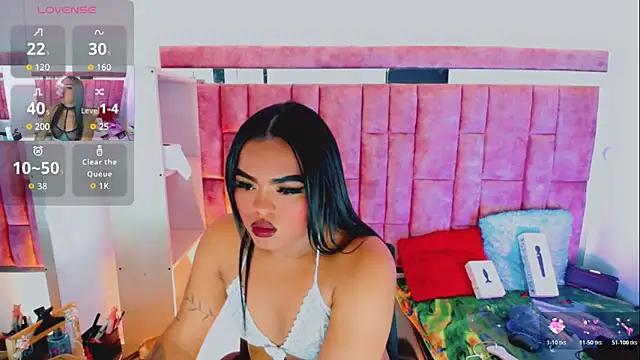 KayleighDreams  online show from 05-06-26, 06:28