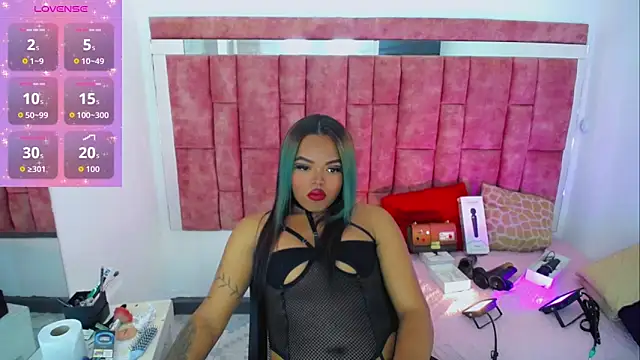 KayleighDreams  online show from 03-09-26, 04:21