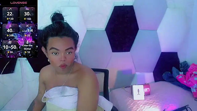 KayleighDreams  online show from 02-15-26, 04:02