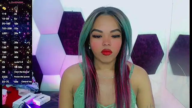 KayleighDreams  online show from 01-17-26, 12:37