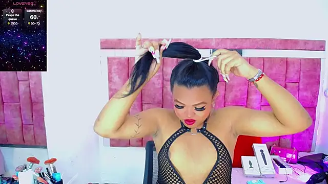 KayleighDreams  online show from 04-10-26, 03:57