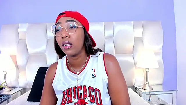 Snapshot of dirtyvictoria chatting on 11-01-25, 01:05 dirtyvictoria online show from 11-01-25, 01:05