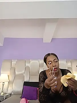 Snapshot of dirtyvictoria chatting on 11-25-25, 12:16 dirtyvictoria online show from 11-25-25, 12:16