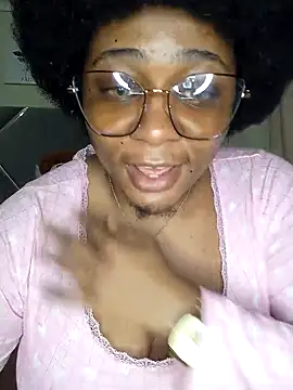 CocoBootyyy online show from 09-28-25, 10:17