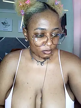 CocoBootyyy online show from 10-02-25, 04:16