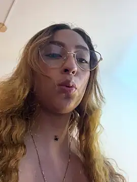 emily parkerr online show from 04-20-26, 07:26