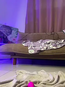 Snapshot of Charlotee_ chatting on 01-28-25, 07:11 Charlotee  online show from 01-28-25, 07:11