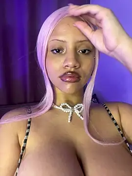 Snapshot of Charlotee_ chatting on 01-26-25, 11:08 Charlotee  online show from 01-26-25, 11:08