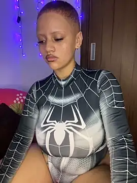 Charlotee  online show from 11-01-25, 06:19