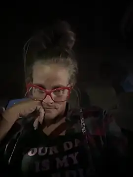 Snapshot of vixendoll87 chatting on 03-18-25, 12:30 vixendoll87 online show from 03-18-25, 12:30