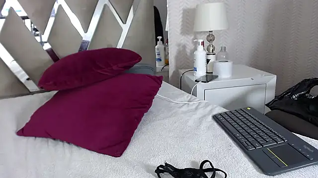Snapshot of KasandraPhillips chatting on 03-04-25, 07:32 KasandraPhillips online show from 03-04-25, 07:32