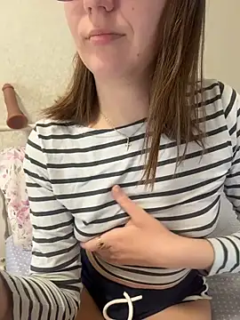 BeatriceTender online show from 02-27-26, 05:13