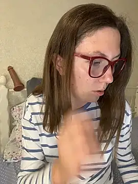 BeatriceTender online show from 05-28-26, 07:53