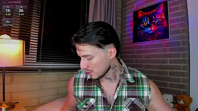 Snapshot of liam_oficial02 chatting on 07-03-26, 04:19 liam oficial02 online show from 07-03-26, 04:19