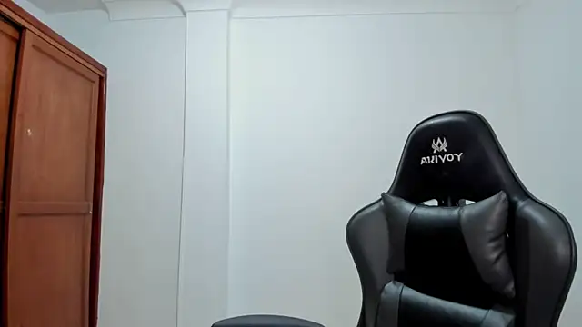 avellanatammy online show from 11-19-25, 03:06