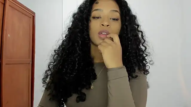 avellanatammy online show from 10-15-25, 07:38