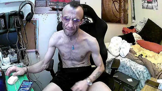 Snapshot of Aktorihann chatting on 07-05-26, 11:00 Aktorihann online show from 07-05-26, 11:00