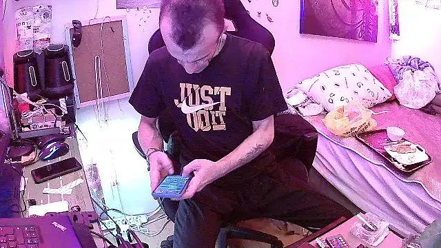 Aktorihann online show from 05-31-26, 12:44