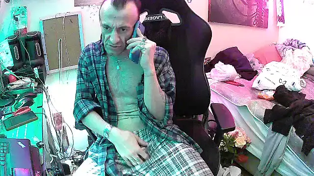Aktorihann online show from 06-01-26, 02:28