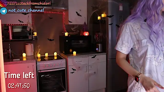 yourcutewaifu online show from 10-31-25, 08:11