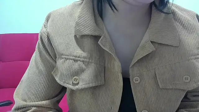 Snapshot of SamanthaBeke chatting on 02-14-26, 03:23 SamanthaBeke online show from 02-14-26, 03:23