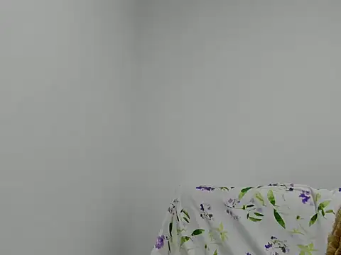 Snapshot of SamanthaBeke chatting on 04-30-26, 11:39 SamanthaBeke online show from 04-30-26, 11:39