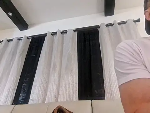 Snapshot of ShiaWay chatting on 03-15-26, 07:10 ShiaWay online show from 03-15-26, 07:10