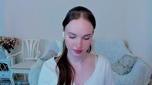 Snapshot of MishkaMe chatting on 06-09-26, 03:57 MishkaMe online show from 06-09-26, 03:57