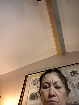 Snapshot of TheDime chatting on 02-02-26, 01:54 TheDime online show from 02-02-26, 01:54