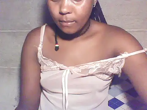 Snapshot of Cute_tamara chatting on 06-11-26, 05:26 Cute tamara online show from 06-11-26, 05:26