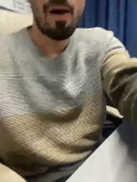 Snapshot of giorgakaci69 chatting on 10-29-25, 06:07 giorgakaci69 online show from 10-29-25, 06:07