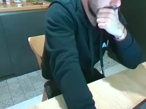 Snapshot of giorgakaci69 chatting on 12-09-24, 12:01 giorgakaci69 online show from 12-09-24, 12:01