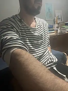 giorgakaci69 online show from 04-20-26, 09:27