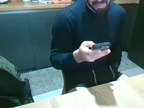 Snapshot of giorgakaci69 chatting on 12-12-24, 01:06 giorgakaci69 online show from 12-12-24, 01:06